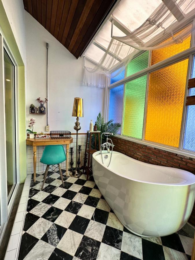 T-House Bkk 2Floors Near Bts With Swimming Pool And Free Wifi Hotel Bangkok Kültér fotó