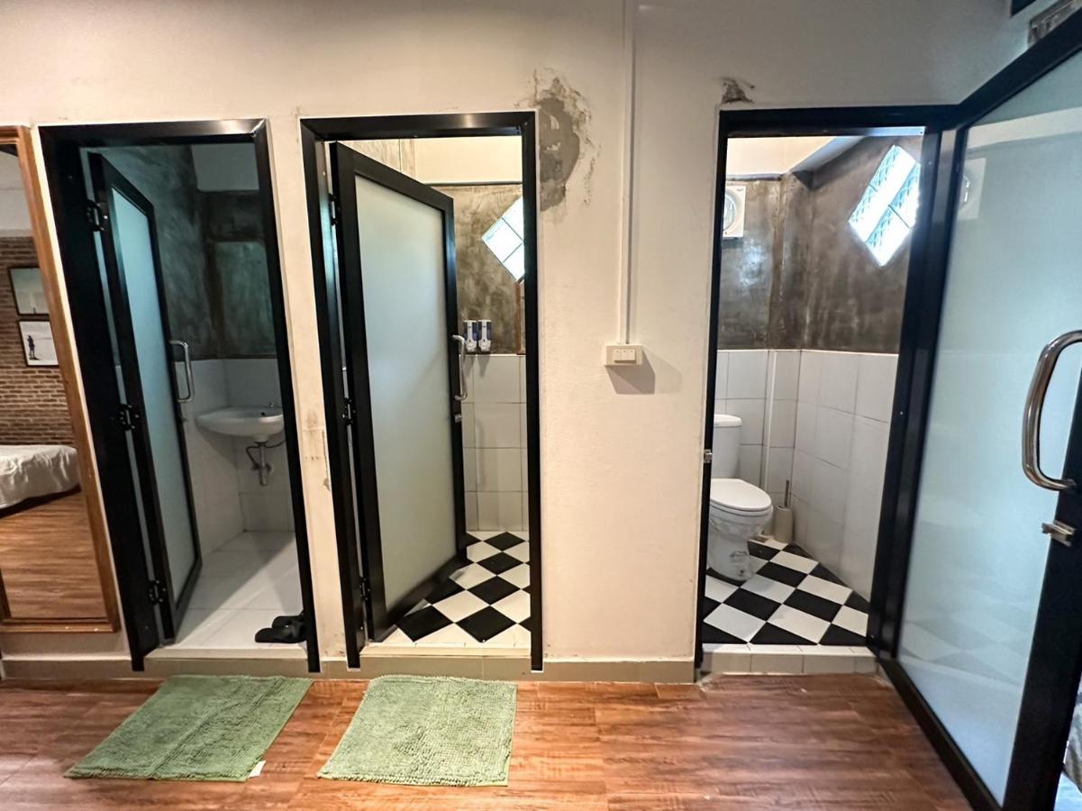 T-House Bkk 2Floors Near Bts With Swimming Pool And Free Wifi Hotel Bangkok Kültér fotó